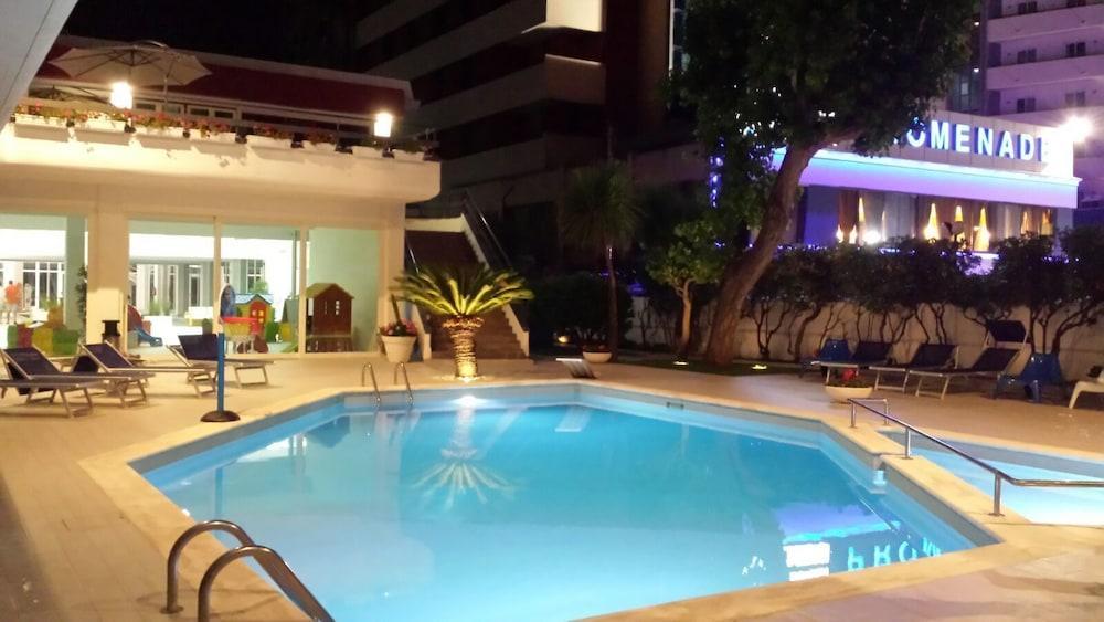 Grand Hotel Adriatico Montesilvano Exterior photo